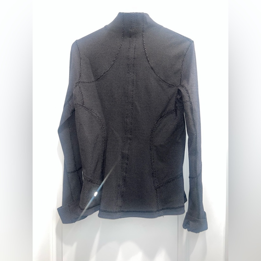 Lululemon women’s define jacket - Picture 3 of 4